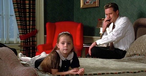 Bill Pullman and Mae Whitman in Independence Day