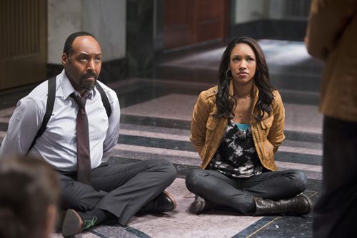 Captain and Iris West Held Hostage on The Flash