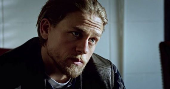 Charlie Hunnam as Jax in Sons of Anarchy Season 7 Episode 13