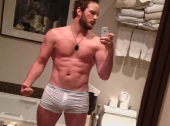 Chris Pratt goes topless to show muscle before going on Conan
