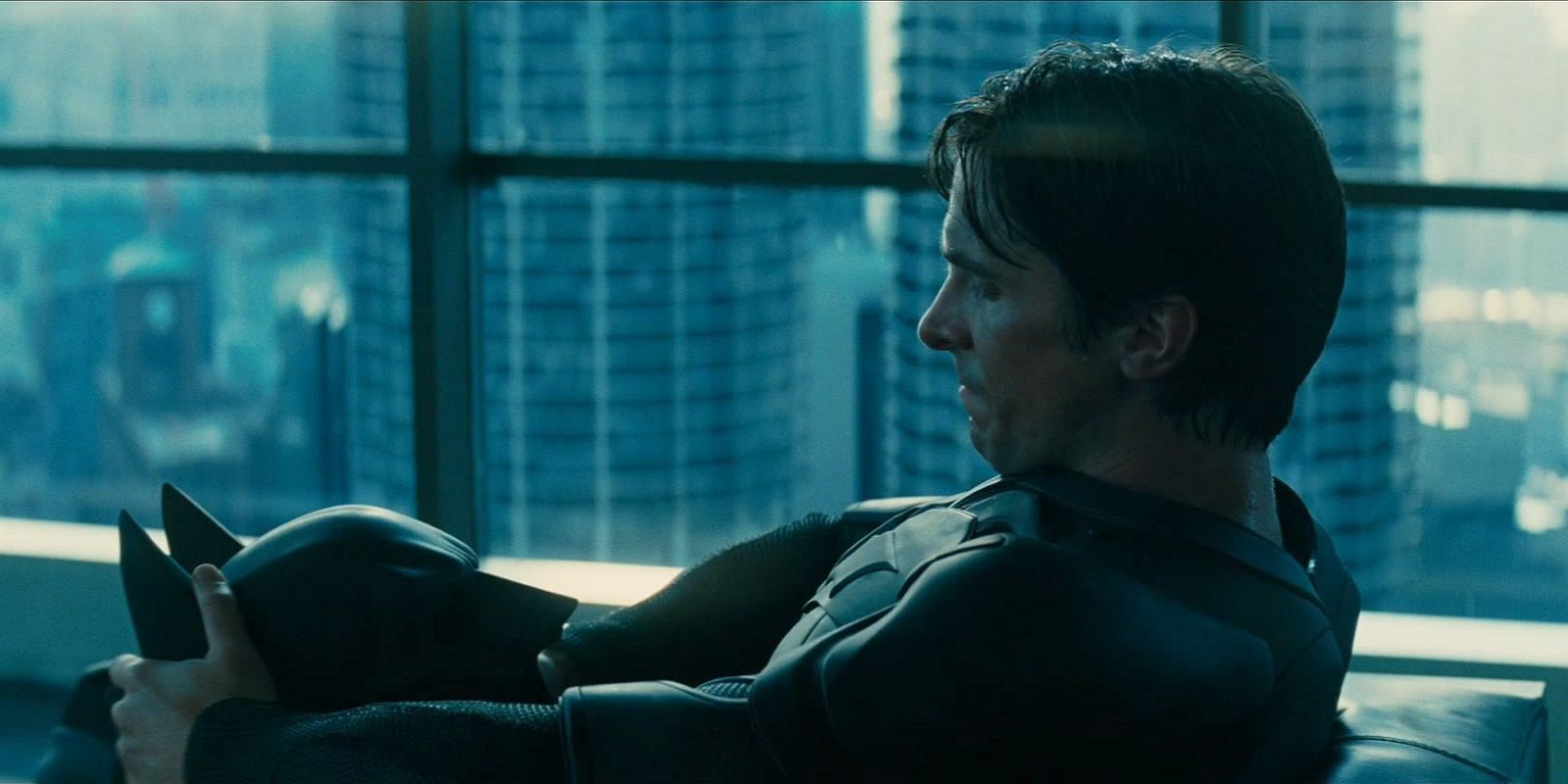 Christian Bale triste Batman