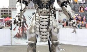 Comic-Con 2013: Up Close Look at the Silver Samurai from ‘The Wolverine’