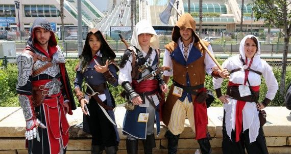 Comic Con 2014 Cosplay - Assassin Creed