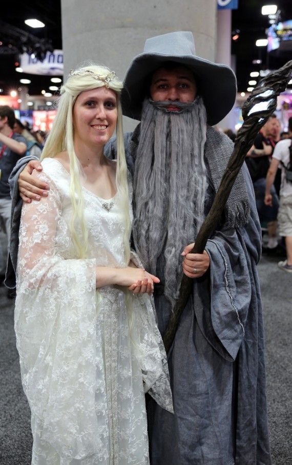 Comic Con 2014 Cosplay - Galadriel, Gandalf the Grey