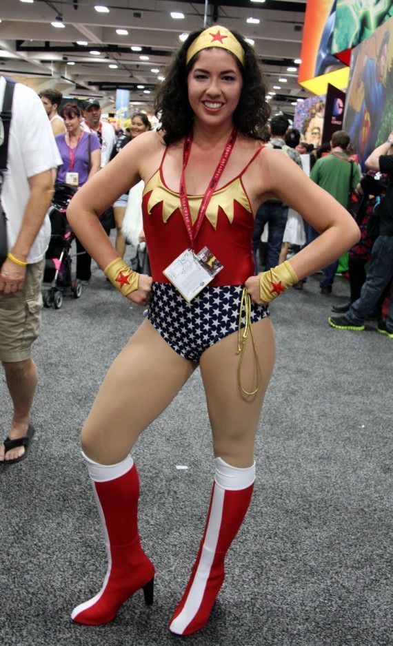 Comic Con 2014 Cosplay - Wonder Woman