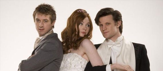 Doctor Who - Angel Take Manhattan Details - Amy and Rory Wedding