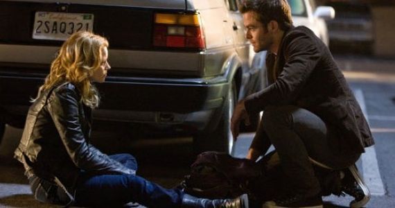 Elizabeth Banks and Chris Pine in 'People Like Us' (Review)