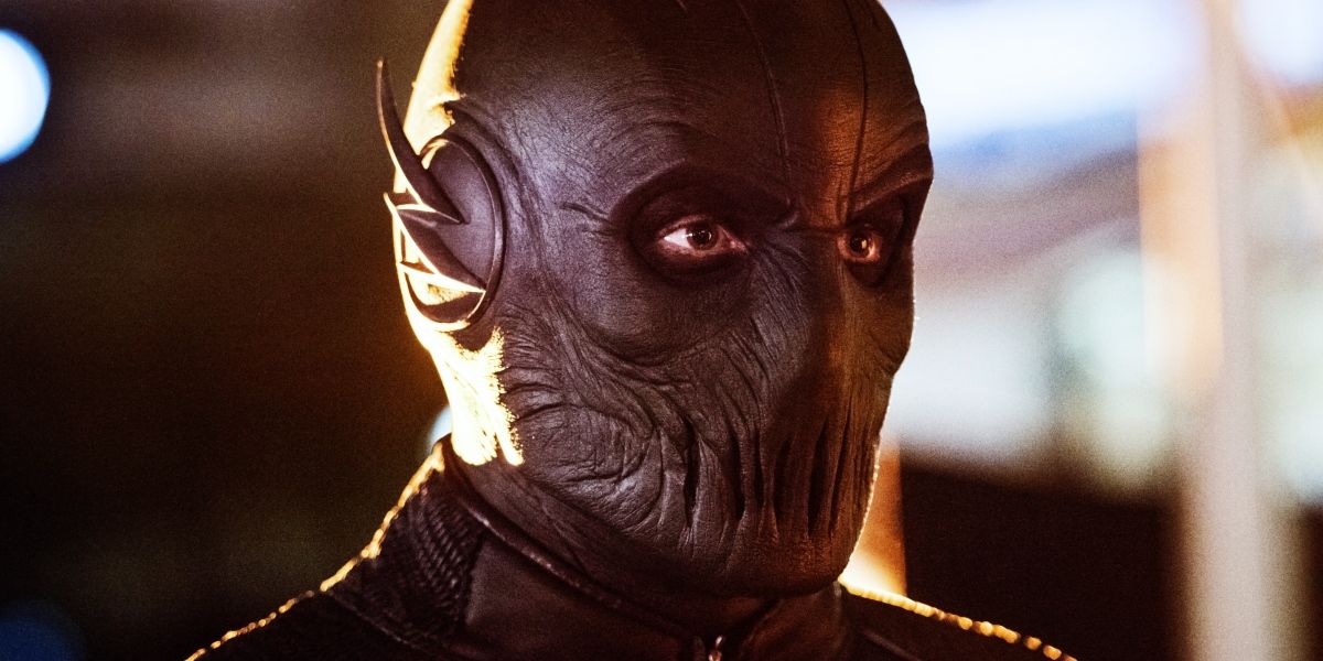 A closeup of Zoom's mask in The Flash