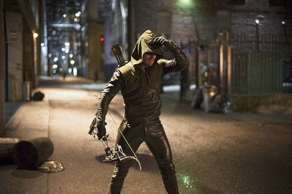 Flash vs Arrow Oliver Queen as the Arrow