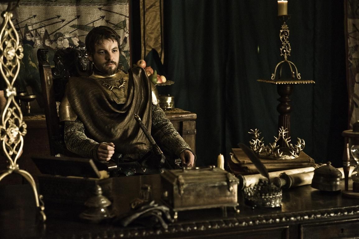 Game-of-Thrones-Season-2-Renly Baratheon-Gethin Anthony