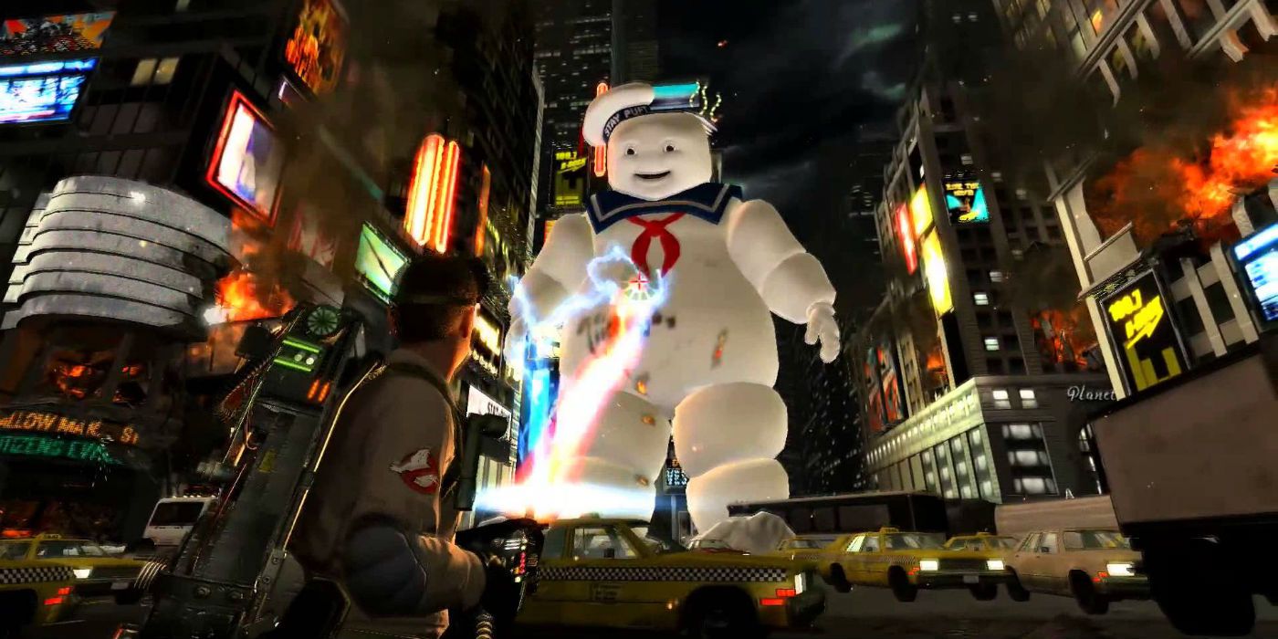 A ghostbuster blasts Stay Puft from Ghostbusters: The Video Game