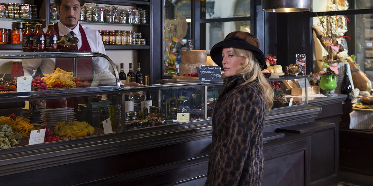 Gillian Anderson as Bedelia Du Maurier in Hannibal Season 3