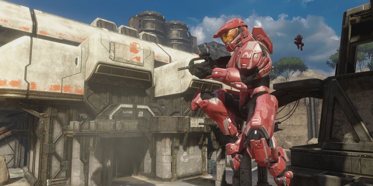 A spartan and battle rifle in Halo 2