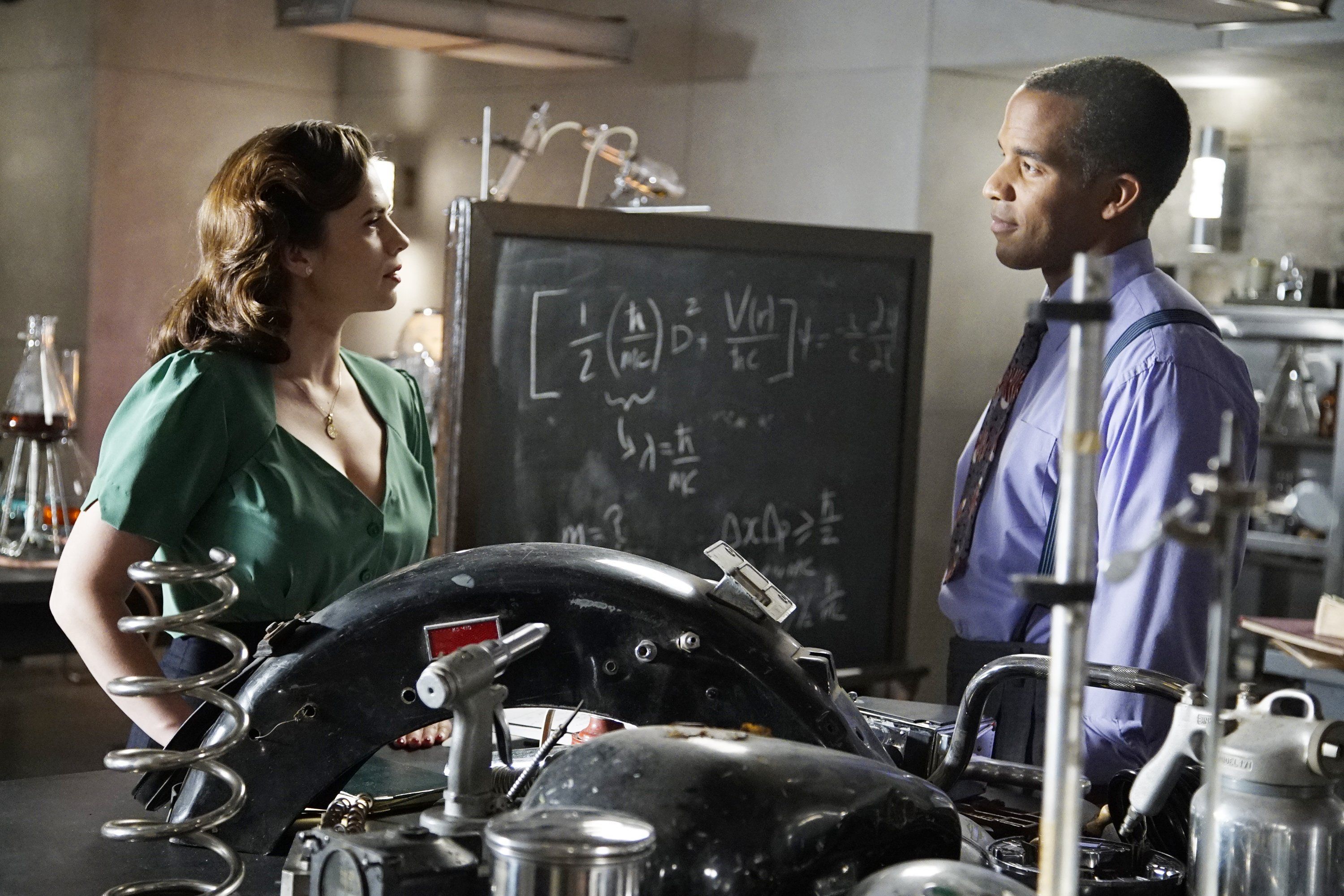 Hayley Atwell and Reggie Austin in Agent Carter S2