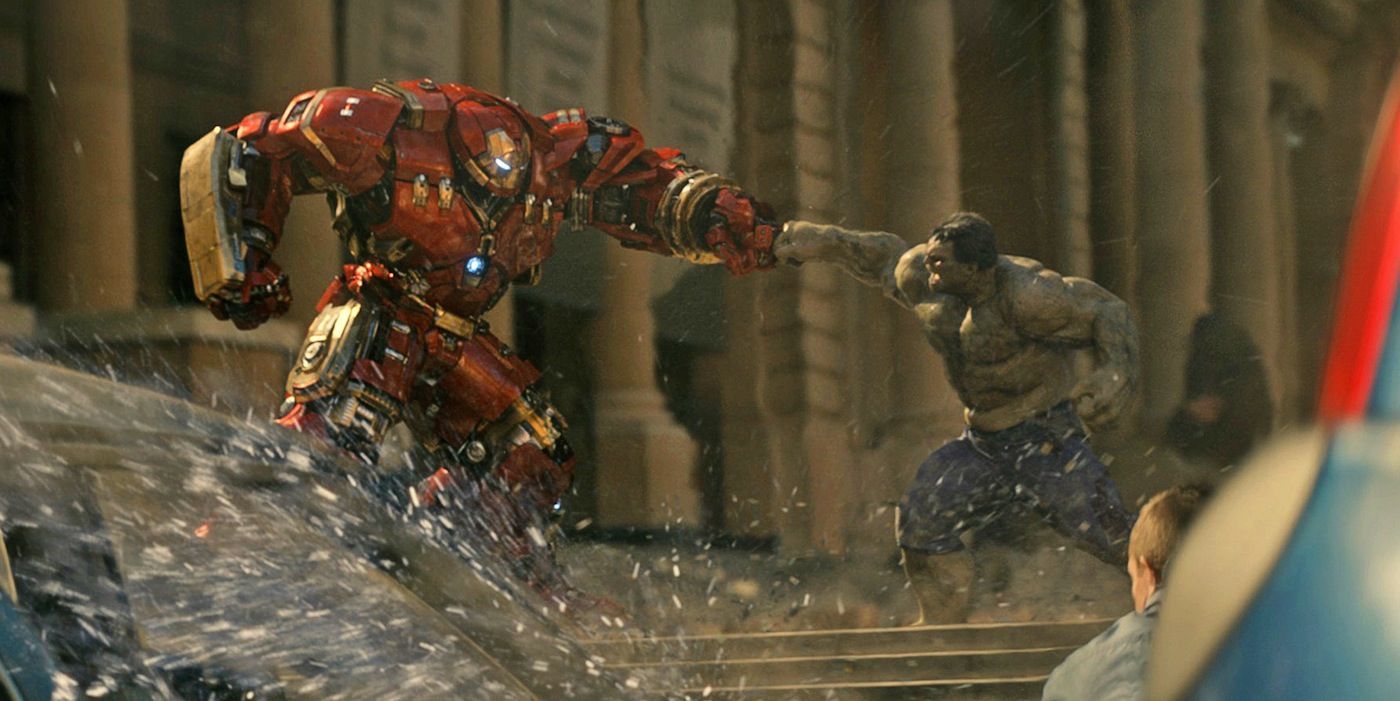 Hulk fighting Iron Man in Age of Ultron