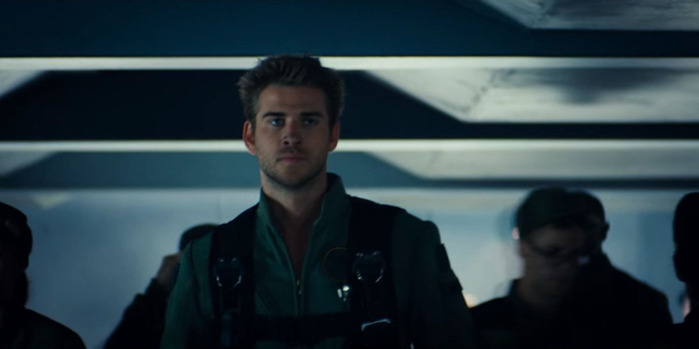 Liam Hemsworth as Jake Morrison in Independence Day: Resurgence