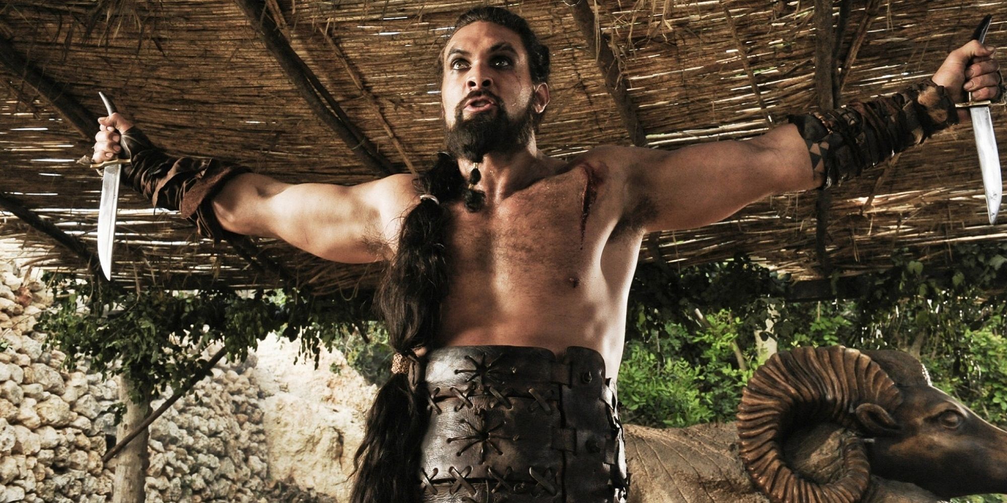 Jason Momoa como Khal Drogo en Juego de Tronos