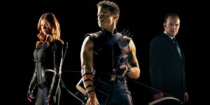 Jeremy Renner's Hawkeye, Adrianne Palicki's Mockingbird &amp; Clark Gregg's Coulson (Agents of SHIELD)