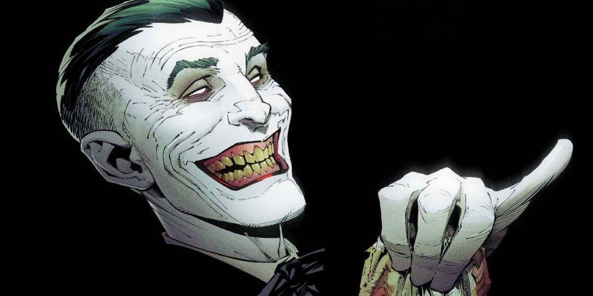 Joker holding his old severed face in Death of the Family.
