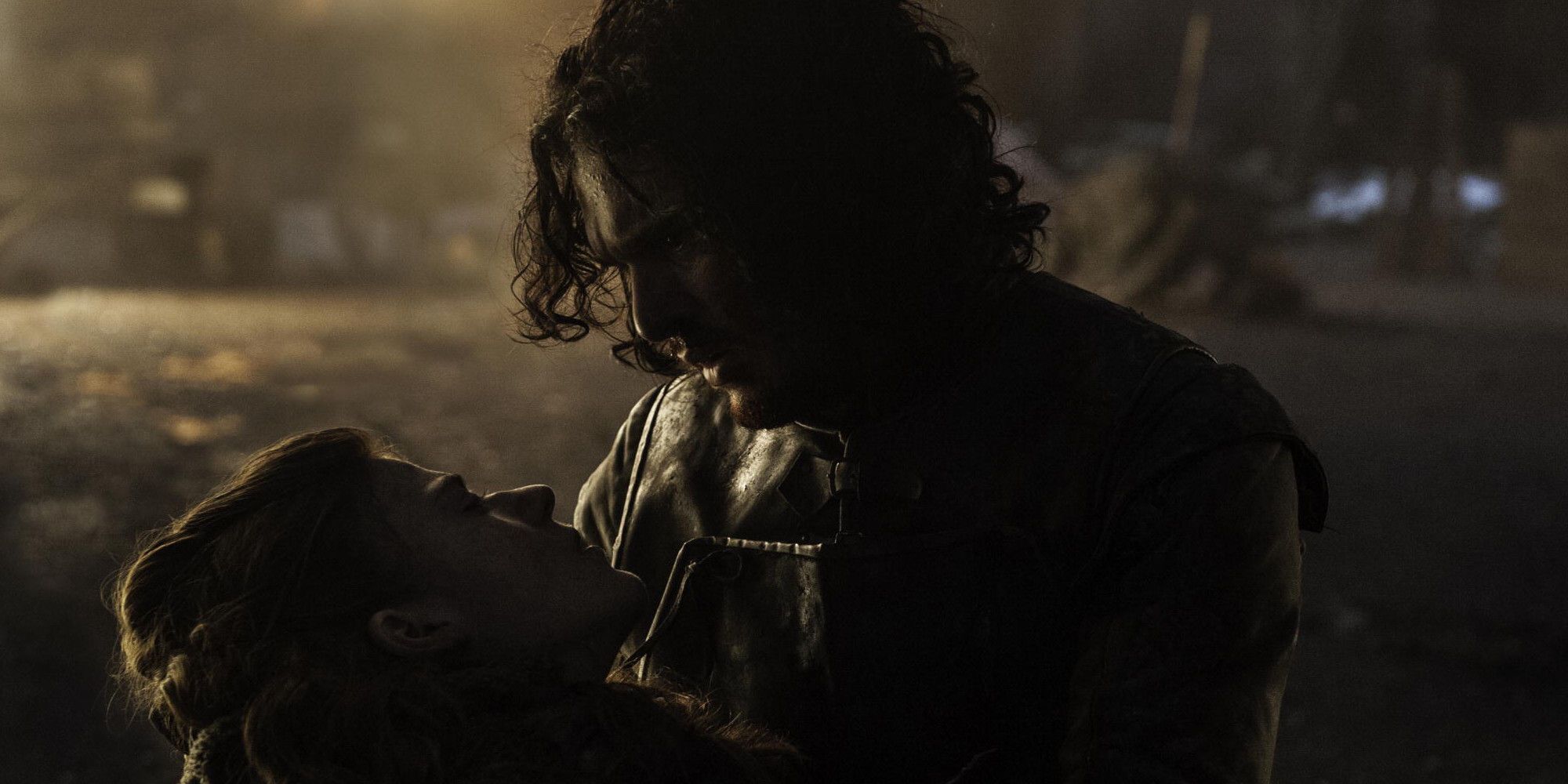 Jon Cradles Dying Ygritte in Game of Thrones