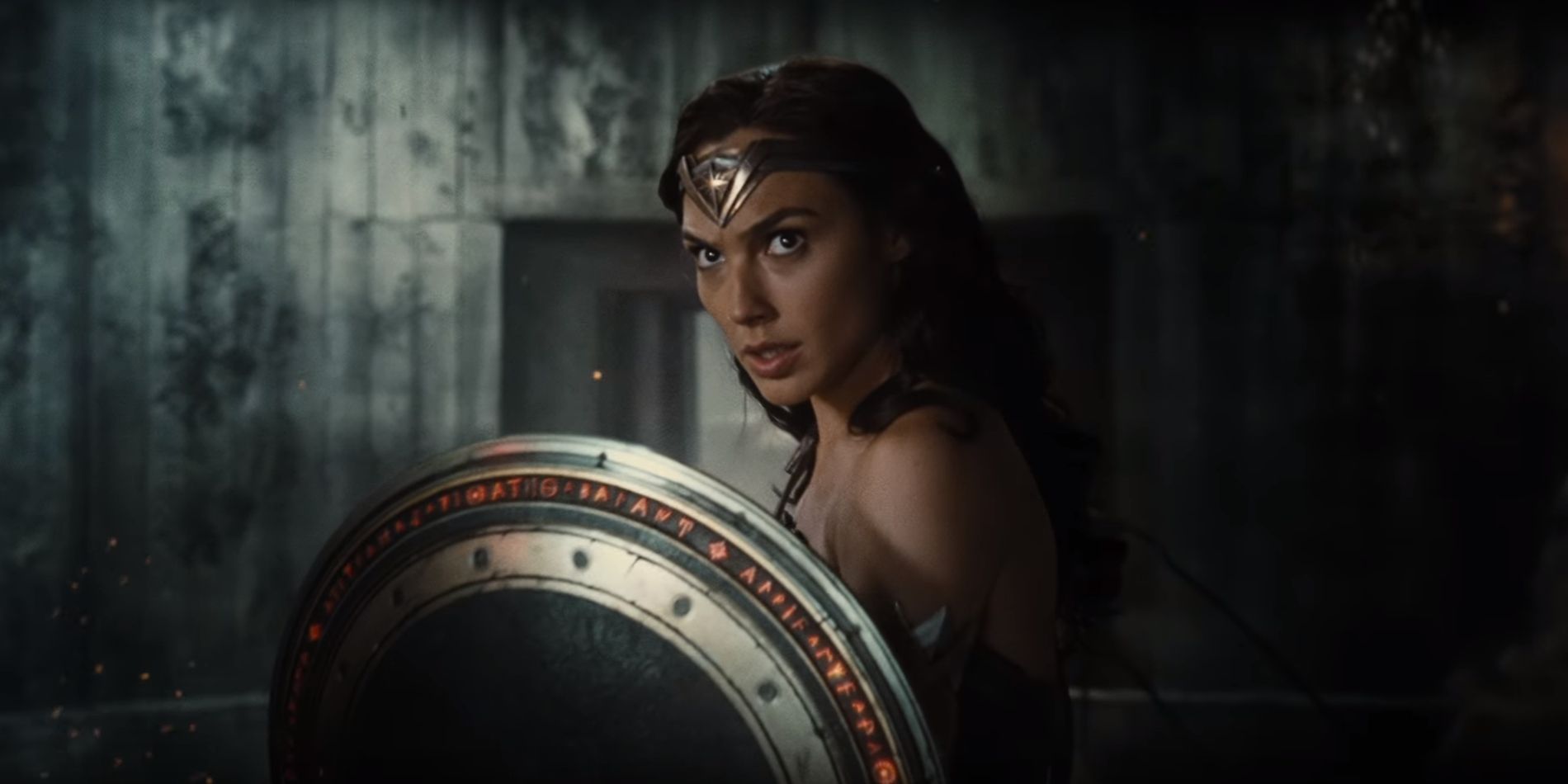 Justice League Trailer Wonder Woman Shield