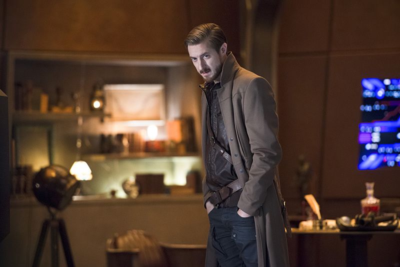 Legends of Tomorrow Review: No White Knights Here