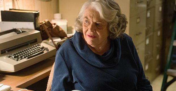 Lois Smith in The Americans Season 3 Episode 9