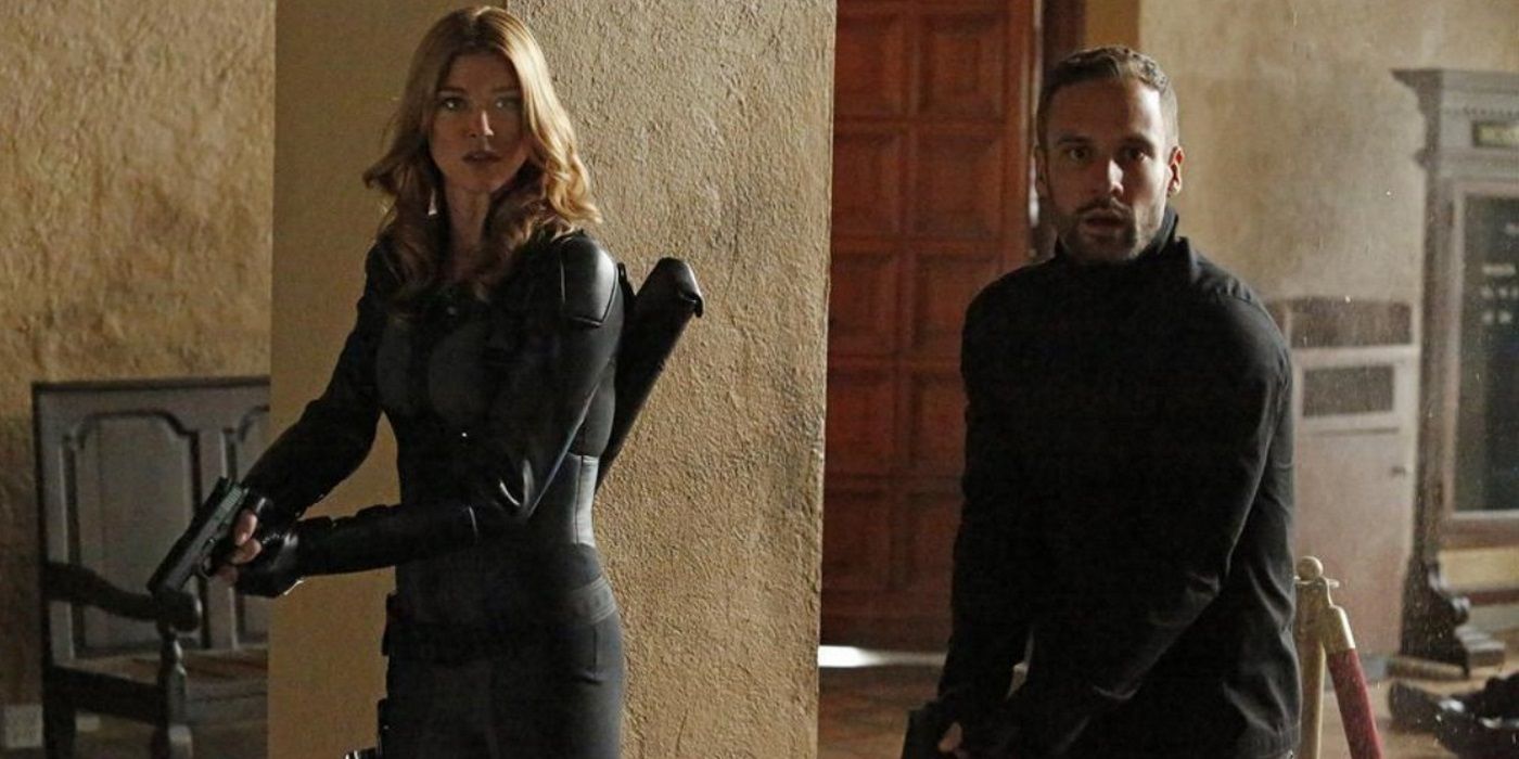 Morse and Hunter in Agents of SHIELD