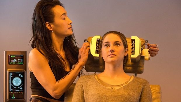Maggie Q and Shailene Woodley in 'Divergent'