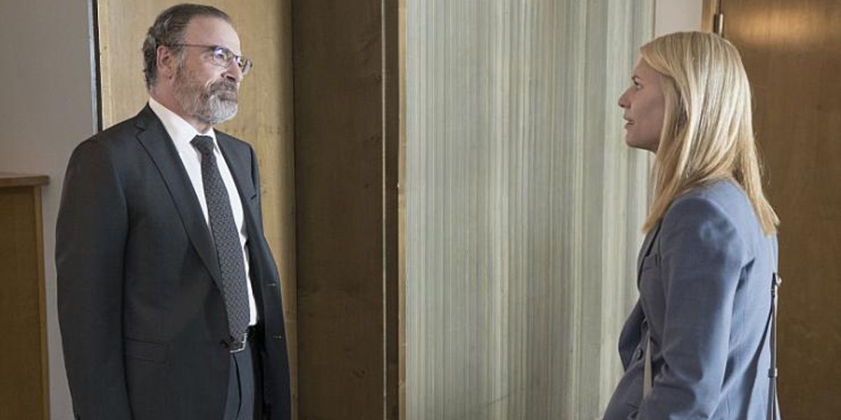 Mandy Patinkin and Claire Danes in Homeland Season 5 Episode 1