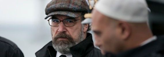 Mandy Patinkin in Homeland The Choice