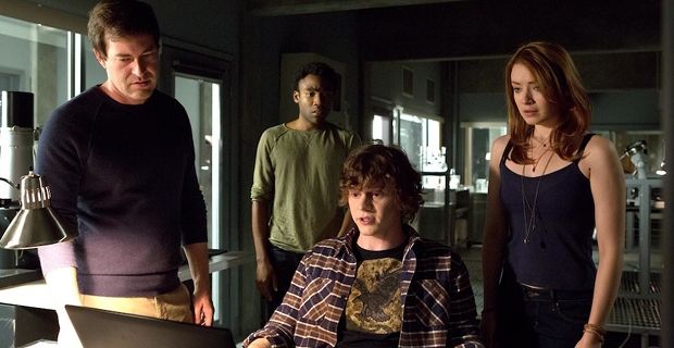Mark Duplass, Evan Peters, Sarah Bolger and Donal Glover in 'The Lazarus Effect'