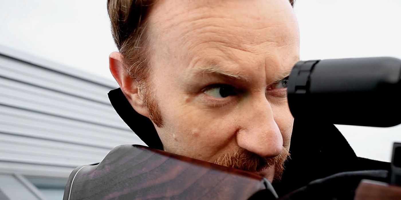 Mark Gatiss in Cleaning Up