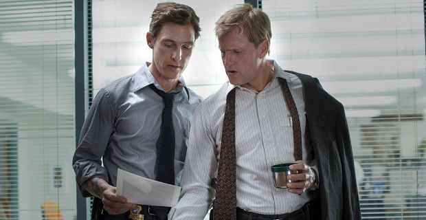 Matthew McConaughey and Woody Harrelson in True Detective Season 1 Episode 3