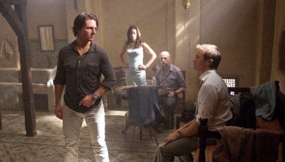 Tom Cruise, Jeremy Renner, Simon Pegg &amp; Paula Patton in Mission Impossible Ghost Protocol
