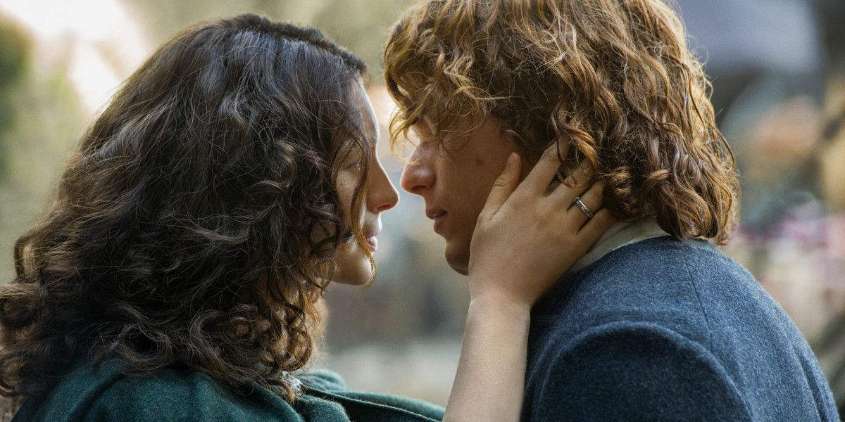 Outlander Season 2 Premiere - Claire and Jamie