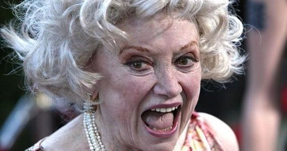 Phyllis Diller Dead At 95