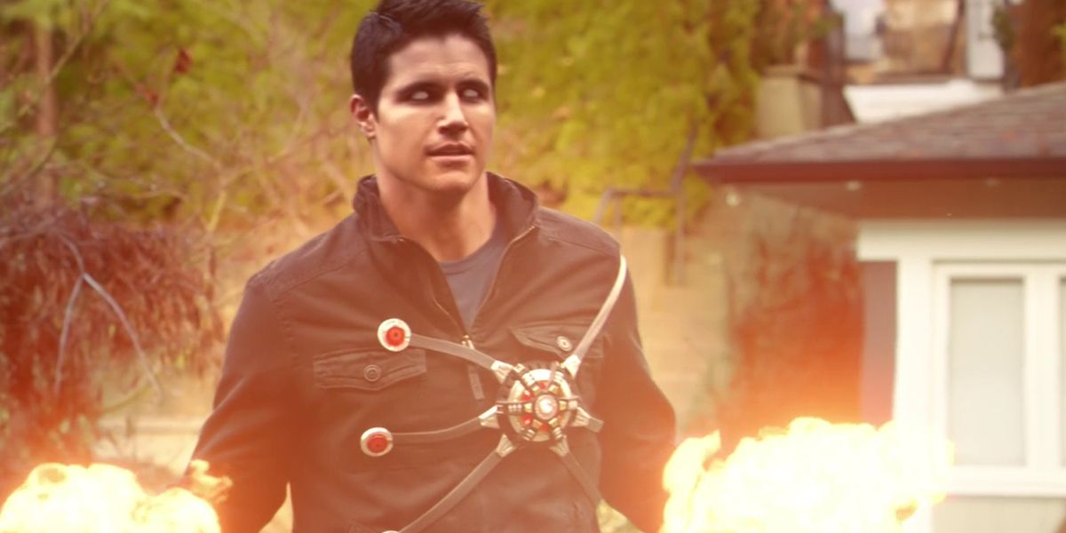 New Flash Season 8 Villain Hints At Exactly How Firestorm Returns