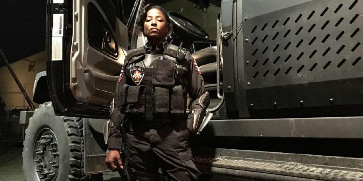 Rutina Wesley as Lady Cop on Arrow