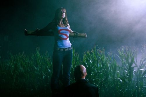 Smallville Season 10 Premiere Pics Tease the Return of Lex Luthor