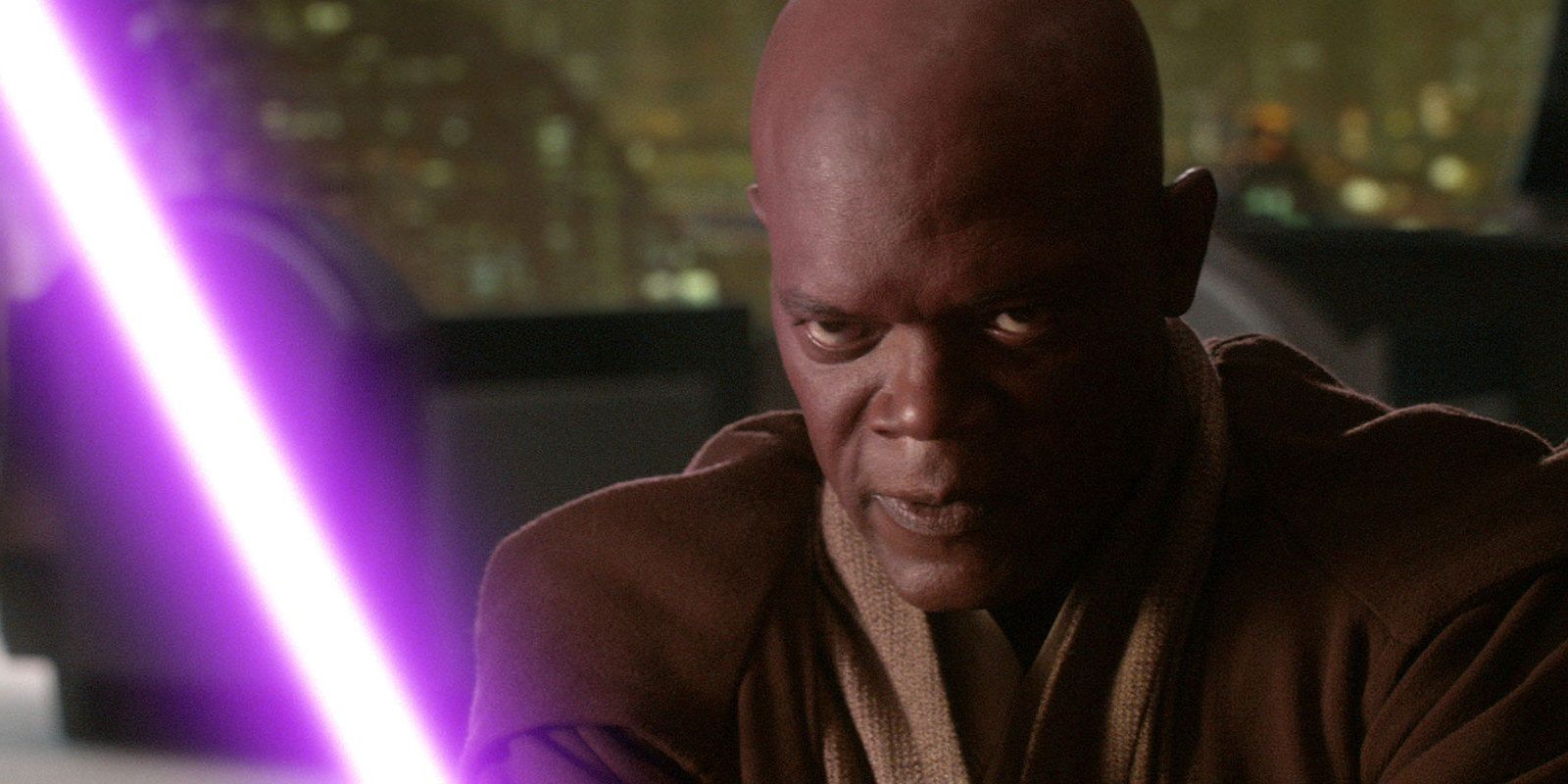 Samuel L Jackson as Mace Windu in Star Wars Revenge of the Sith