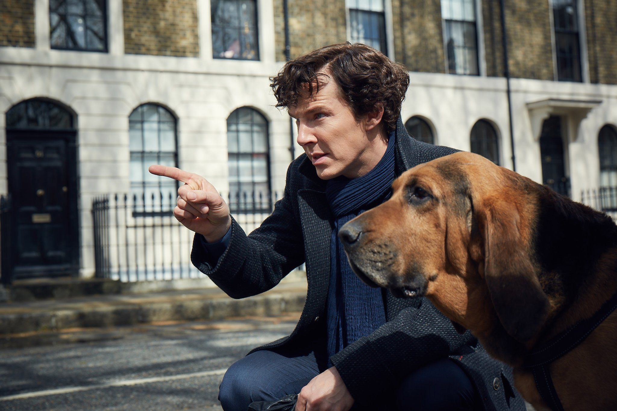 Sherlock Season 4 - Sherlock with dog