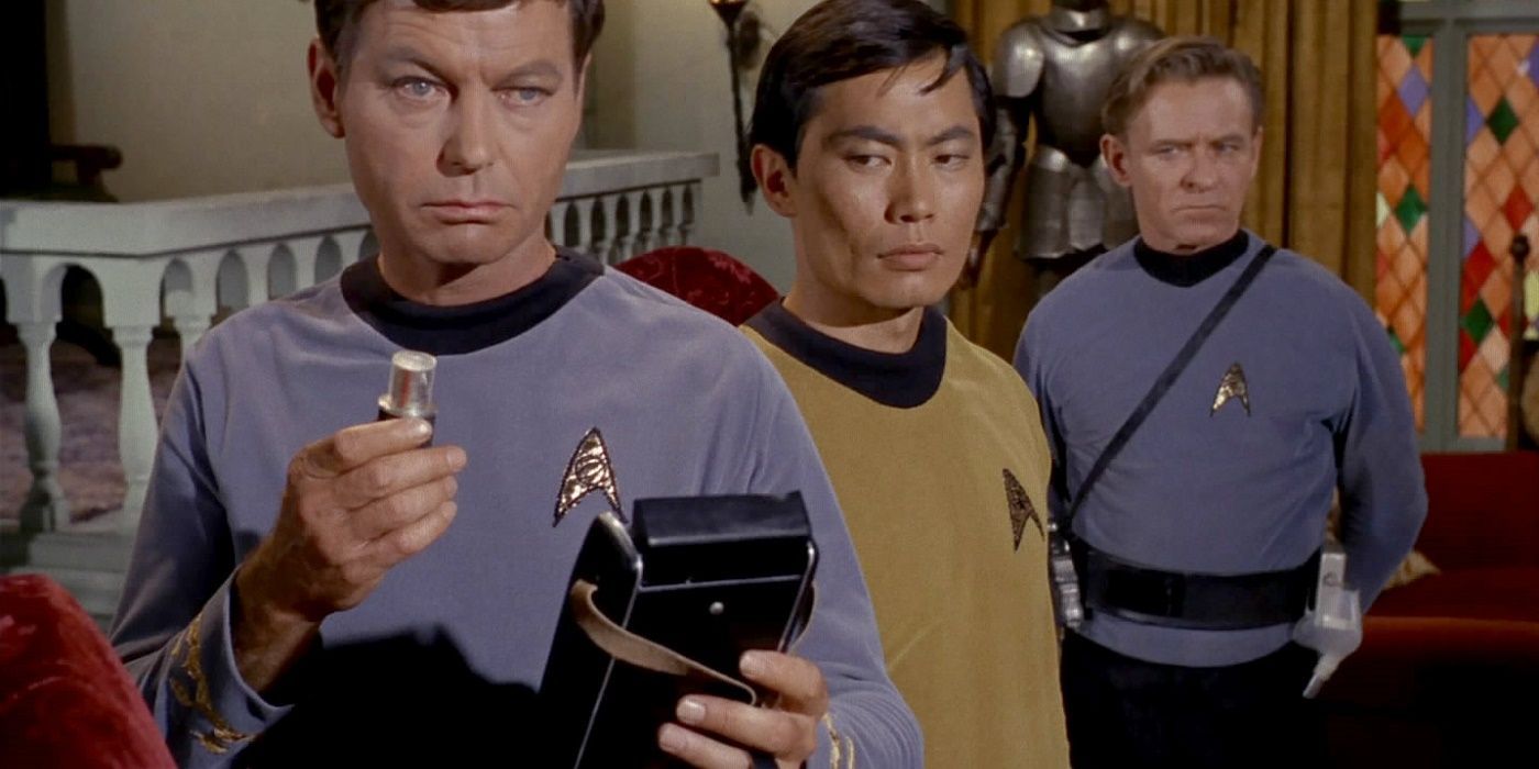 Star Trek Finally Admits a Classic Gadget Makes No Sense  The tricorder  is joked about in a new Star Trek comic. : r/savedyouaclick