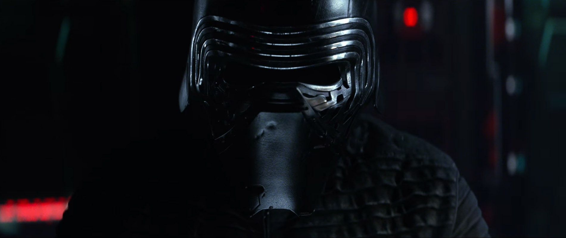 Star Wars 7 Trailer #3 - Kylo Ren's Helmet