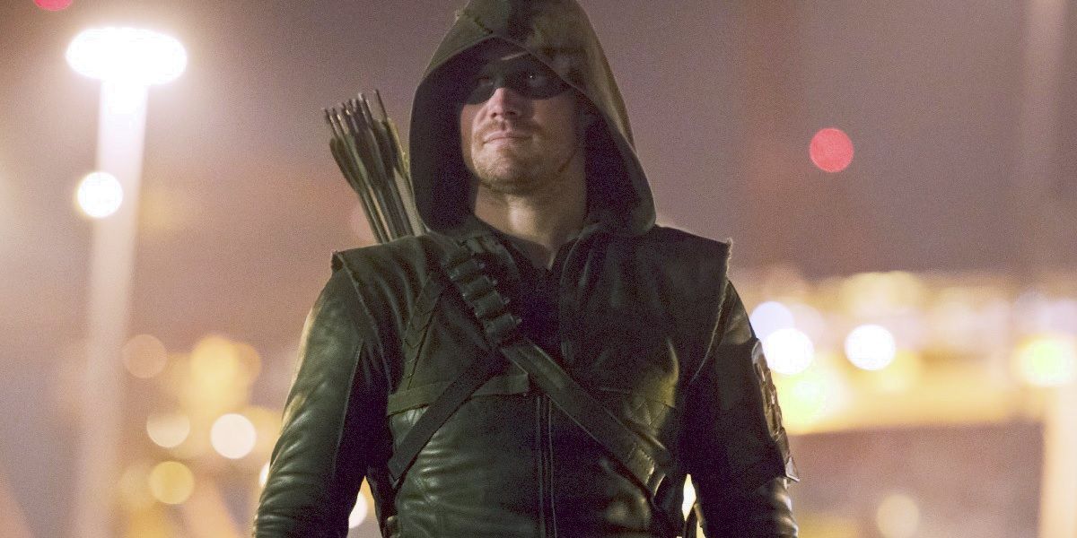 Stephen Amell as the Arrow in Arrow Season 3