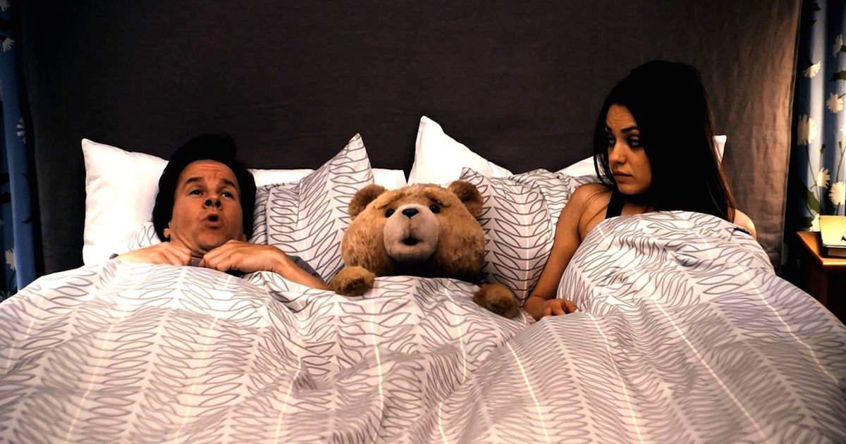 Mark Wahlberg & Mila Kunis in Ted.