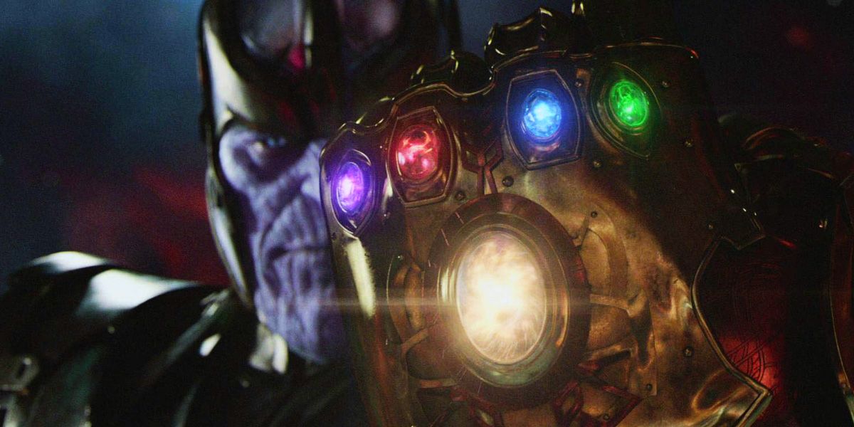 Thanos wearing a complete Infinity Gauntlet