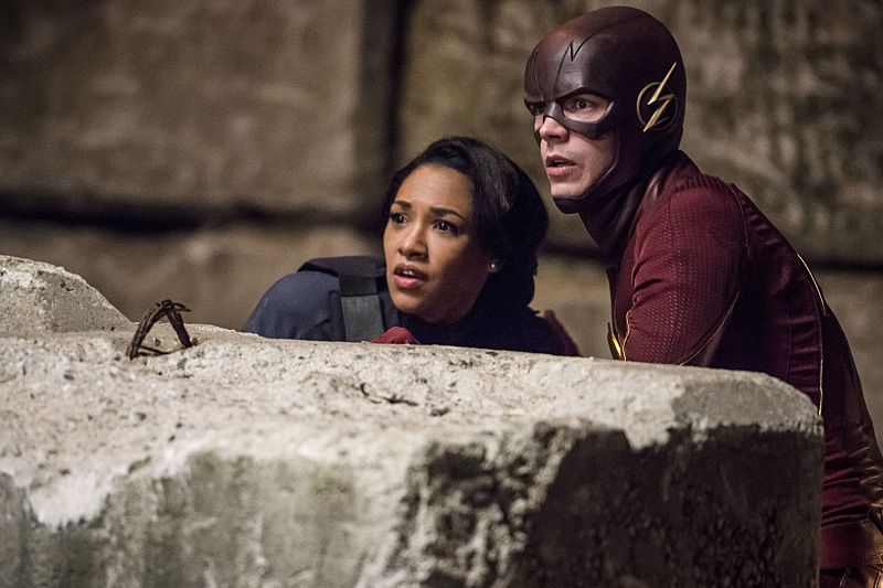 The Flash Welcome to Earth 2 Candice Patton Grant Gustin