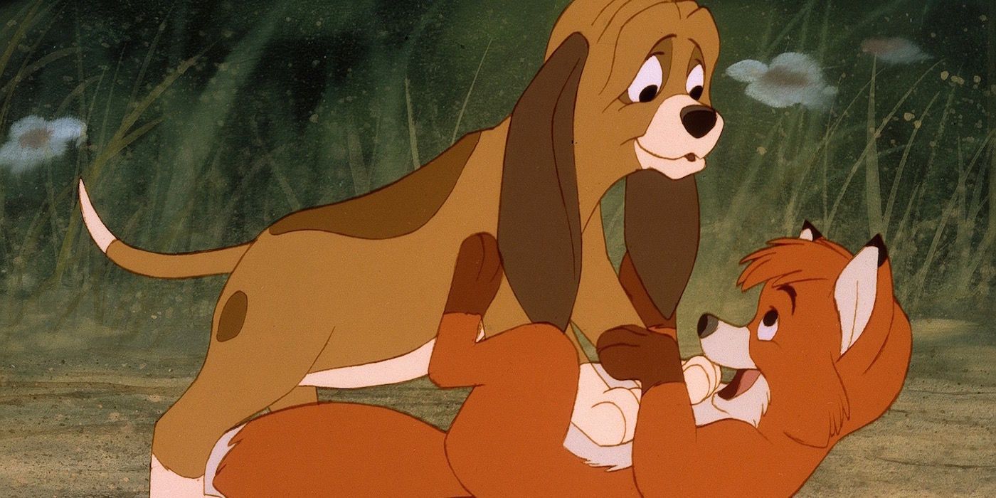 Tod and Cooper playing in The Fox and the Hound.