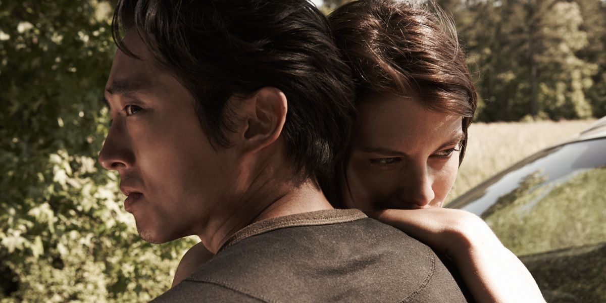 The Walking Dead - Glenn e Maggie se abraçando